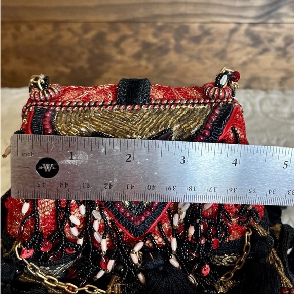 Mary Frances Red Black Beaded Embellished Hardshell Purse Artsy Southwestern - Picture 15 of 16